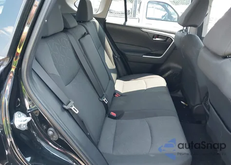 2024 Toyota Rav4 Xle z USA, uszkodzony, nr VIN 2T3W1RFVXRW316173